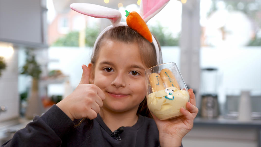 Osterhasen-Mousse. Ein kinderleichtes Rezept.