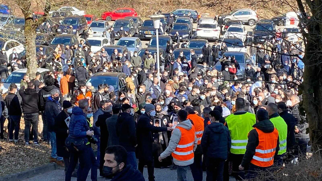 MarschEtwa 700 Menschen nahmen an dem Marsch in Sinsheim teil.