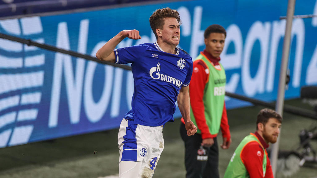 FC Schalke 04 - 1. FC Köln 20.01.2021, Fussball, Saison 2020/2021, 1. Bundesliga, 17.Spieltag, FC Schalke 04 - 1. FC Köln, Matthew Hoppe FC Schalke 04 jubelt nach dem Treffer zum 1 zu 1. Tim Rehbein/RHR-FOTO/Pool DFL REGULATIONS PROHIBIT ANY USE O