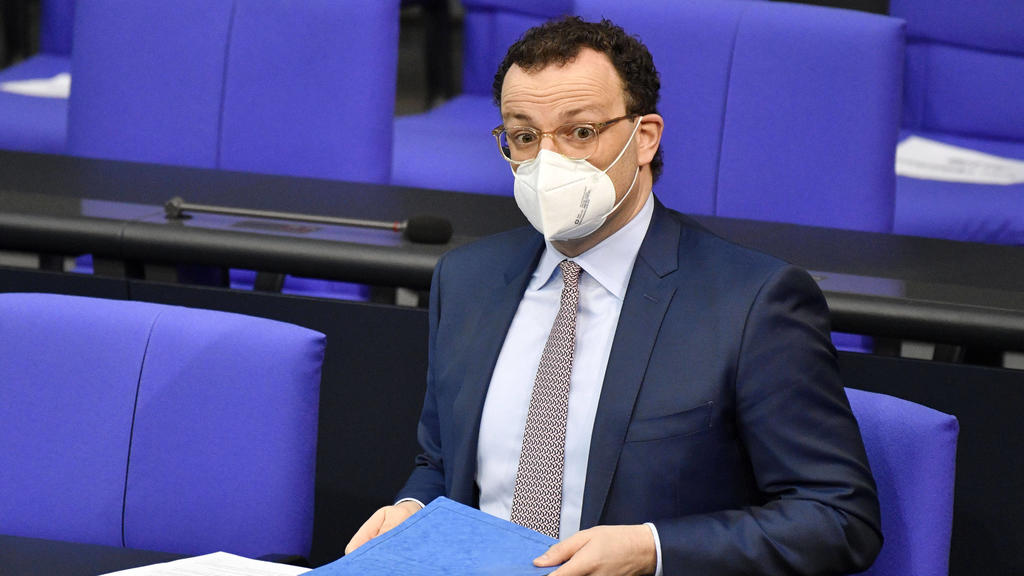 Jens Spahn in der 213. Sitzung des Deutschen Bundestages im Reichstagsgebäude. Berlin, 26.02.2021 *** Jens Spahn at the 213th session of the German Bundestag in the Reichstag building Berlin, 26 02 2021 Foto:xF.xKernx/xFuturexImage