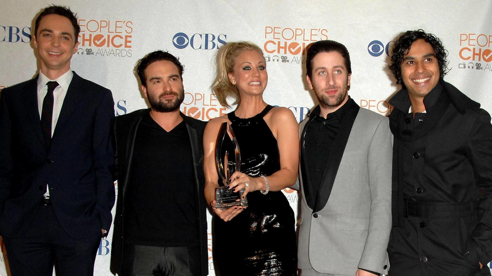 Jim Parsons, Johnny Galecki, Kaley Cuoco, Simon Helberg und Kunal Nayyar spielten viele Jahre in der Serie „The Big Bang Theory“ mit.