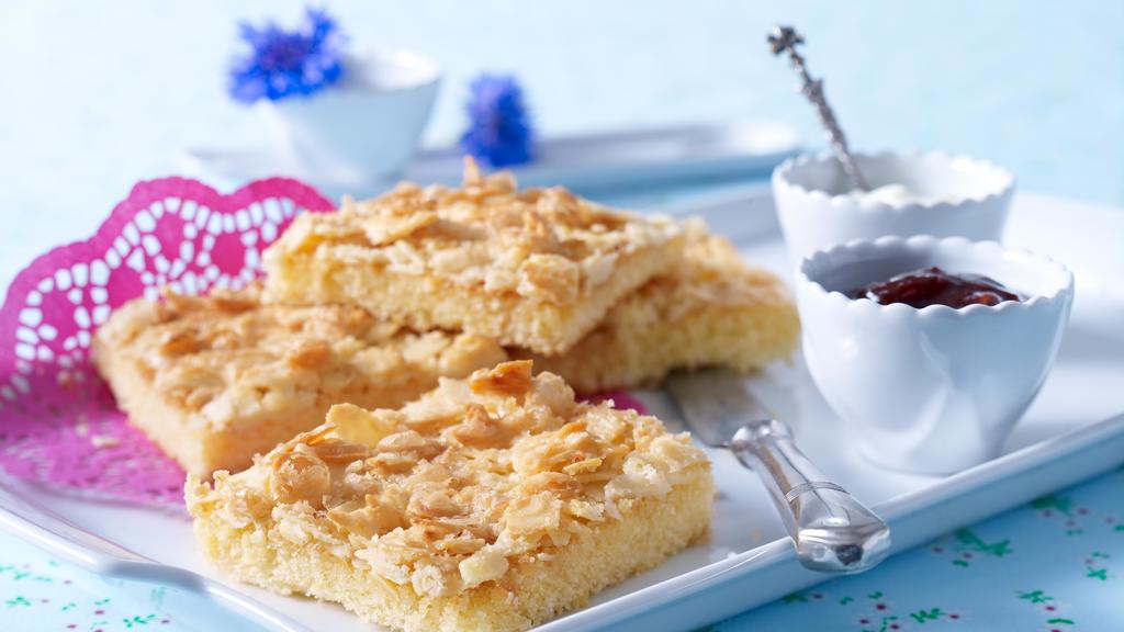 Lecker saftig und selbst ohne Messbecher zu backen: Butter-Mandel-Kuchen
