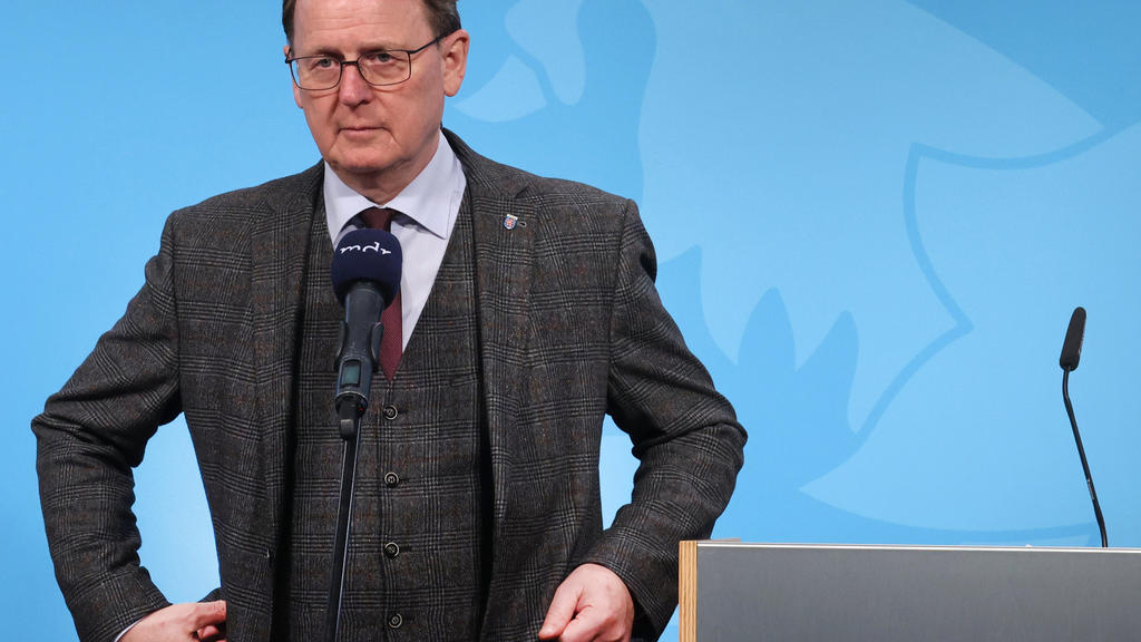 ARCHIV - 19.01.2021, Thüringen, Erfurt: Bodo Ramelow (Die Linke), Ministerpräsident von Thüringen. (zu dpa: «Es wird ein stiller Geburtstag» - Ramelow wird 65 Jahre alt) Foto: Bodo Schackow/dpa-Zentralbild/dpa/Archivbild +++ dpa-Bildfunk +++