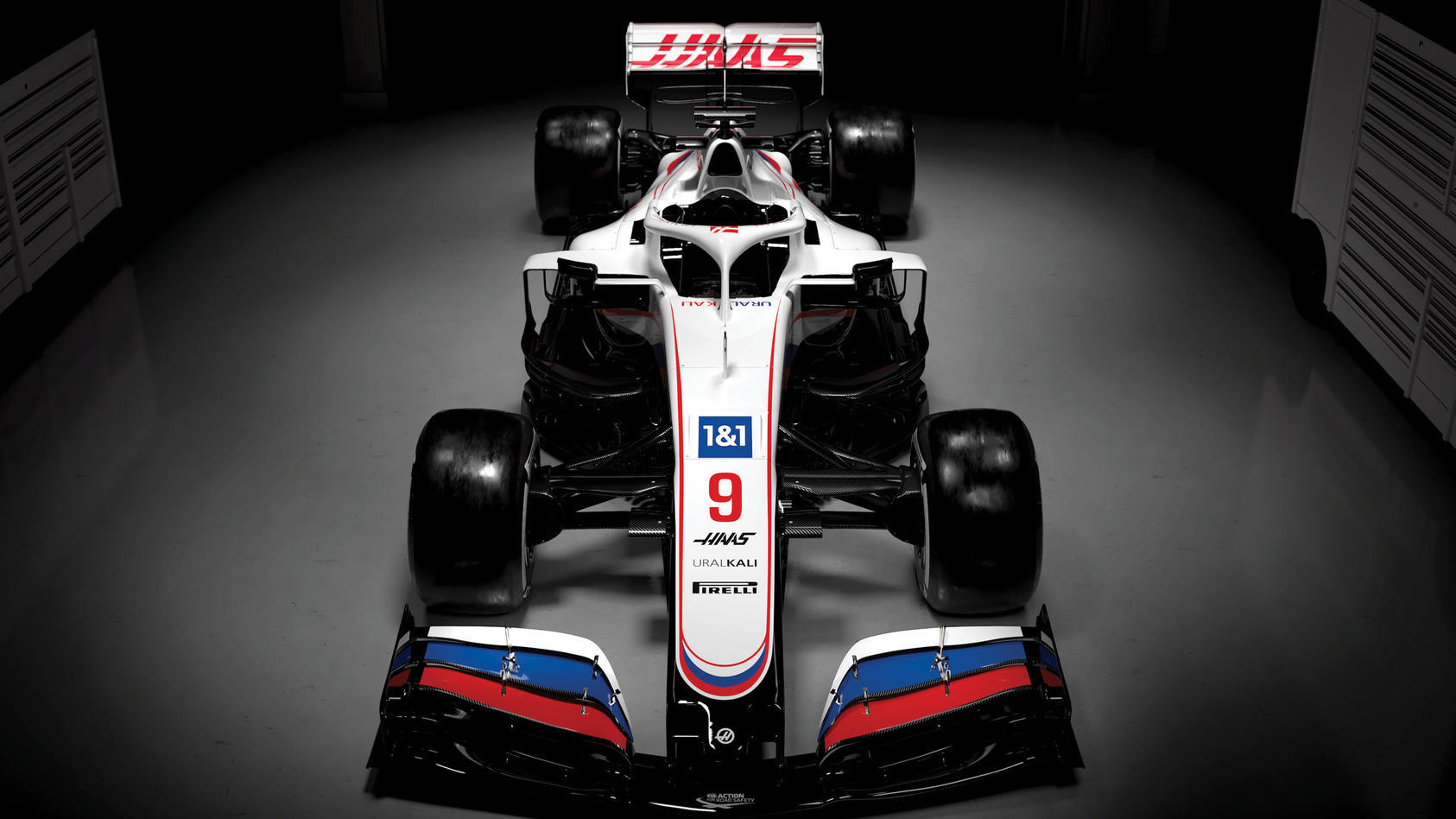 HANDOUT - 04.03.2021, ---: Die am 04. März 2021 vom Uralkali-Haas-F1-Team zur Verfügung gestellte Aufnahme zeigt den neuen Formel-1-Rennwagen mit der Bezeichnung VF-21. Foto: -/Haas F1 Team/dpa - ACHTUNG: Nur zur redaktionellen Verwendung und nur mit
