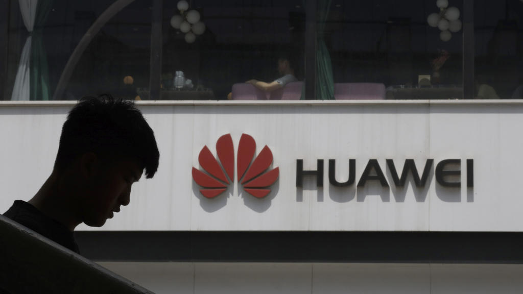 Der chinesische Konzern Huawei wurde von zwei Konkurrenten aus dem eigenen Land überholt - obwohl man sich eigentlich den ersten Platz auf dem Markt sichern wollte.