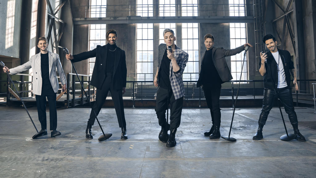 Sven, Jay, David, Joel und Marc sind die Boyband „TEAM 5ÜNF“