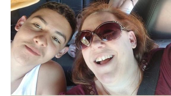 Anthony Cano und seine Mutter Renee Clum.