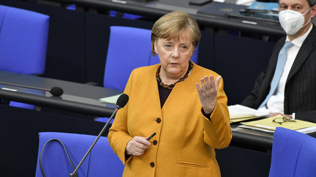 Angela Merkel in der 217. Sitzung des Deutschen Bundestages im Reichstagsgebäude. Berlin, 24.03.2021 *** Angela Merkel in the 217 session of the German Bundestag in the Reichstag building Berlin, 24 03 2021 Foto:xGeisler-Fotopress/Kern