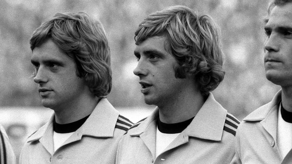 Erwin Kremers (Mitte)