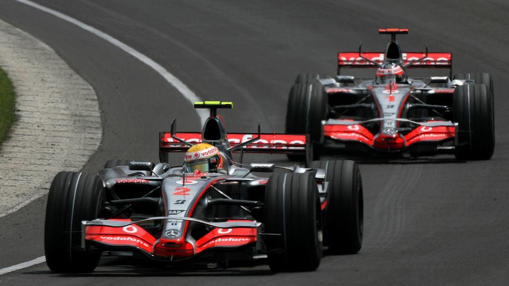 17.06.2007 Indianapolis, USA, Lewis Hamilton (GBR), McLaren Mercedes, MP4-22 leads Fernando Alonso (ESP), McLaren Mercedes, MP4-22 - Formula 1 World Championship, Rd 7, United States Grand Prix, Sunday Race - www.xpb.cc, EMail: info@xpb.cc - copy of