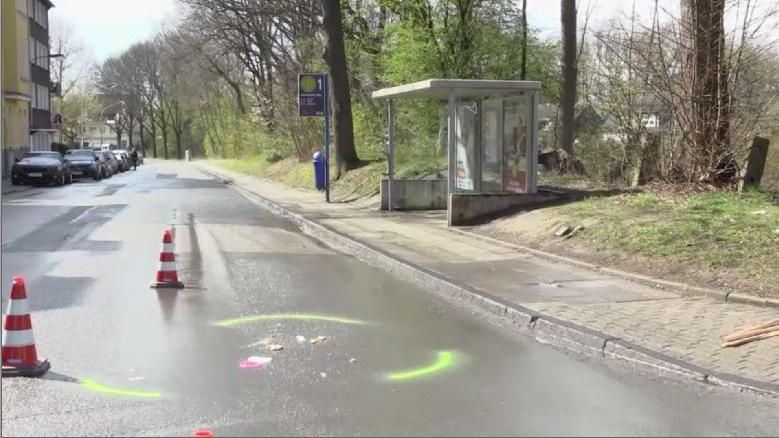 An dieser Kreuzung im Essener Stadtteil Leithe fuhr ein Unbekannter die Zwillinge an.