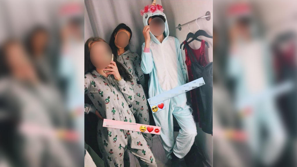 Alibi-Mädchen Sara B. (links) posiert mit Freunden für ihr Social-Media-Profil
