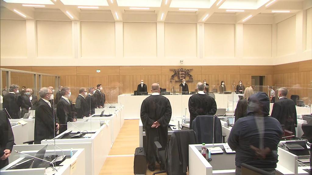 Prozessauftakt Stuttgart: Rechte Terrorgruppe wollte "demokratisches System abschaffen"