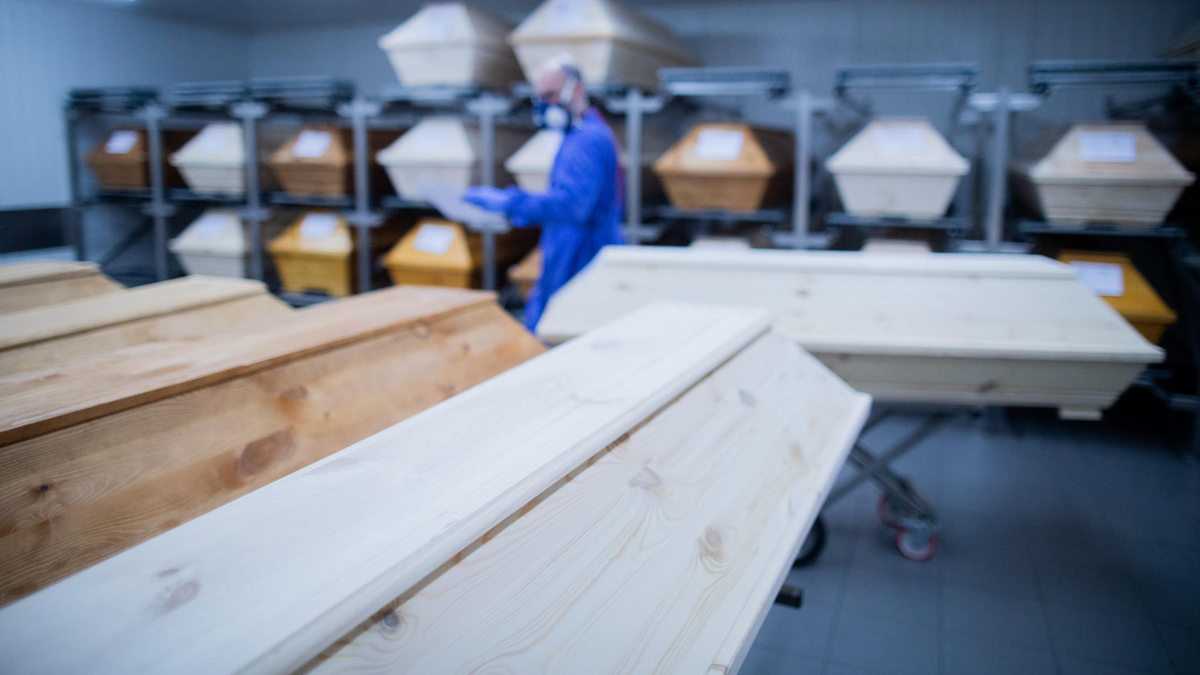Leichenteile verkauft Bestatterin muss 20 Jahre in den Knast