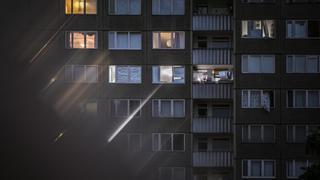  Plattenbau in Lichtenberg. Berlin, 08.08.2018. Berlin Deutschland *** Plattenbau in Lichtenberg Berlin 08 08 2018 Berlin Germany PUBLICATIONxINxGERxSUIxAUTxONLY Copyright: xFlorianxGaertner/photothek.netx