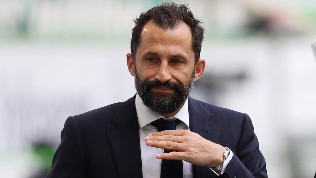 VfL vs. Bayern, 1. BL Wolfsburg, 17.04.2021, FUßBALL - VfL Wolfsburg vs. FC Bayern München, 1. BL, Saison 2020/21, Volkswagen Arena. Bild zeigt: Sportdirektor Hasan Salihamidzic FC Bayern München Wolfsburg *** VfL vs Bayern, 1 BL Wolfsburg, 17 04 20