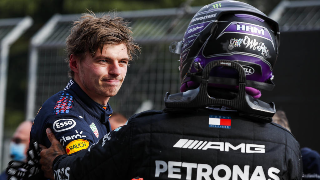 33 Max Verstappen NED, Red Bull Racing, 44 Lewis Hamilton GBR, Mercedes-AMG Petronas F1 Team, F1 Grand Prix of Emilia Romagna at Autodromo Enzo e Dino Ferrari on April 18, 2021 in Imola, Italy. Photo by HOCH ZWEI Imola Italy *** 33 Max Verstappen NE