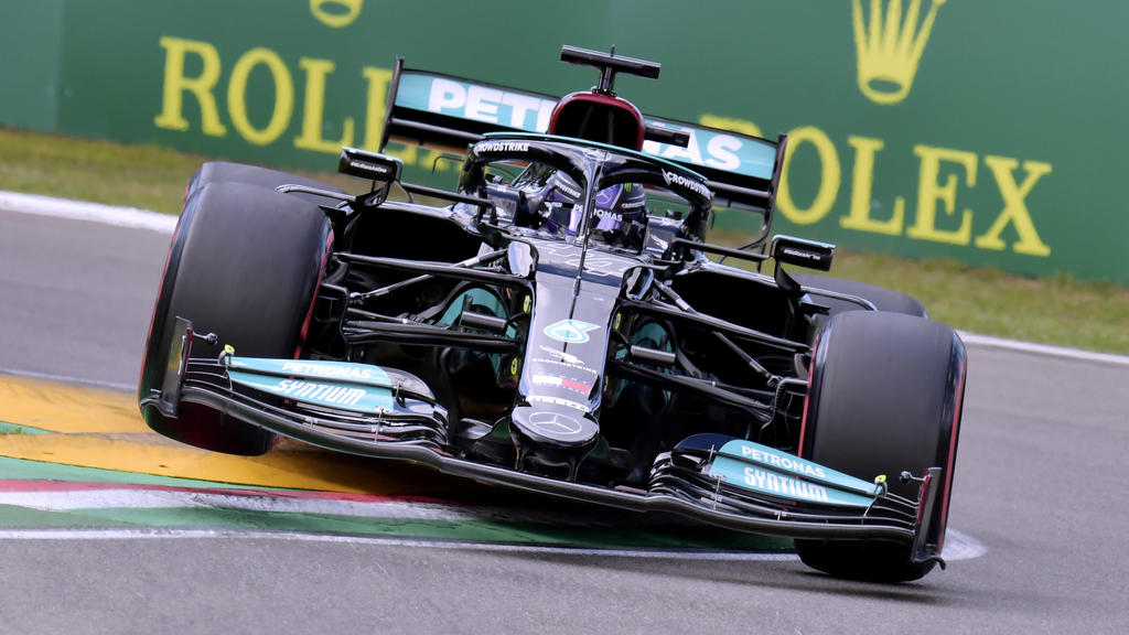 HAMILTON Lewis Mercedes AMG F1 Team FIA Formel 1 Saison 2021 in Imola am 17. 04. 2021 in Imola *** HAMILTON Lewis Mercedes AMG F1 Team FIA Formula 1 season 2021 at Imola on 17 04 2021 at Imola