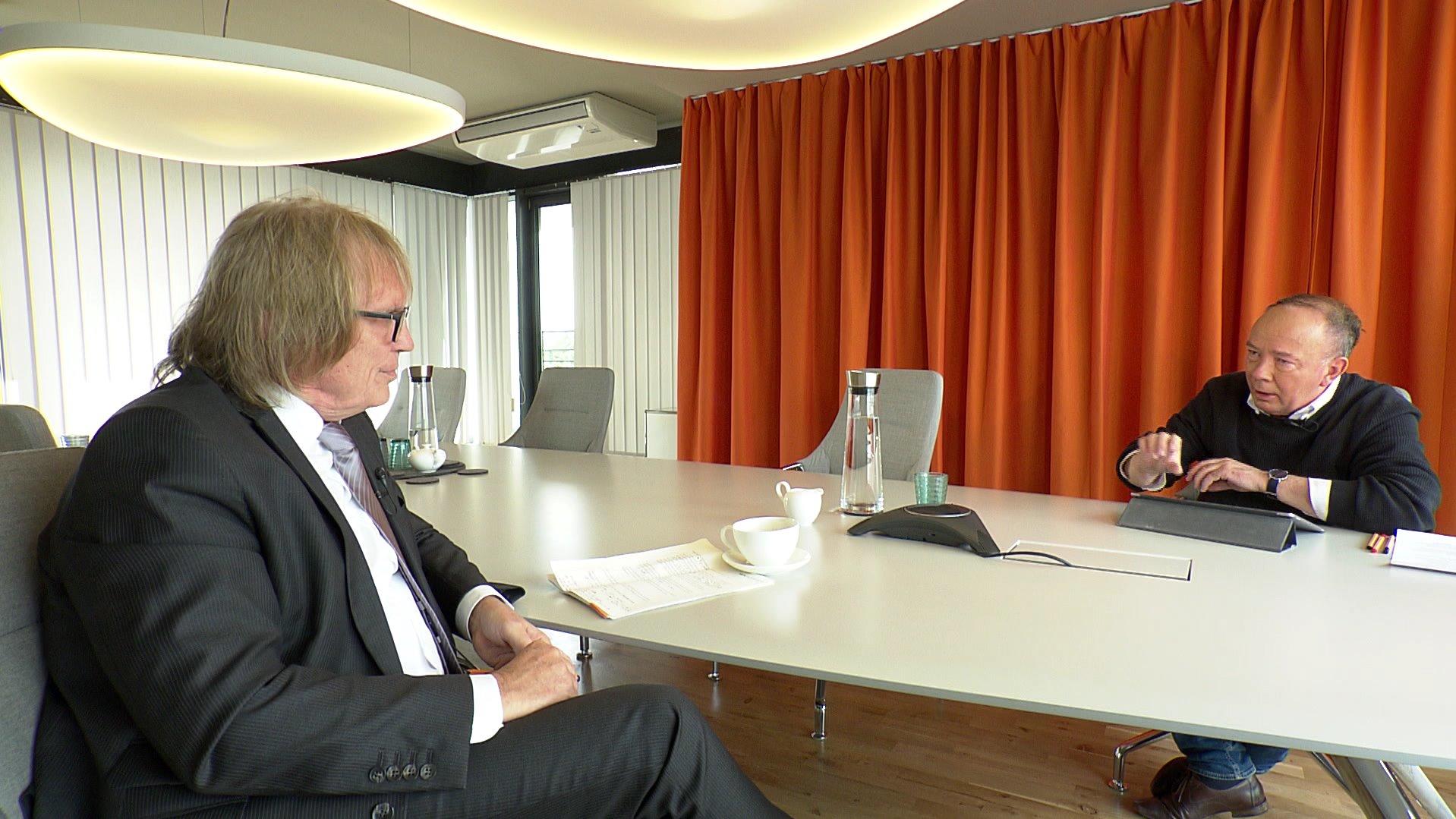 Erstmals spricht Anwalt Ulrich Sommer (links) im deutschen Fernsehen (rechts Ulrich Klose) über den Fall Metzelder.