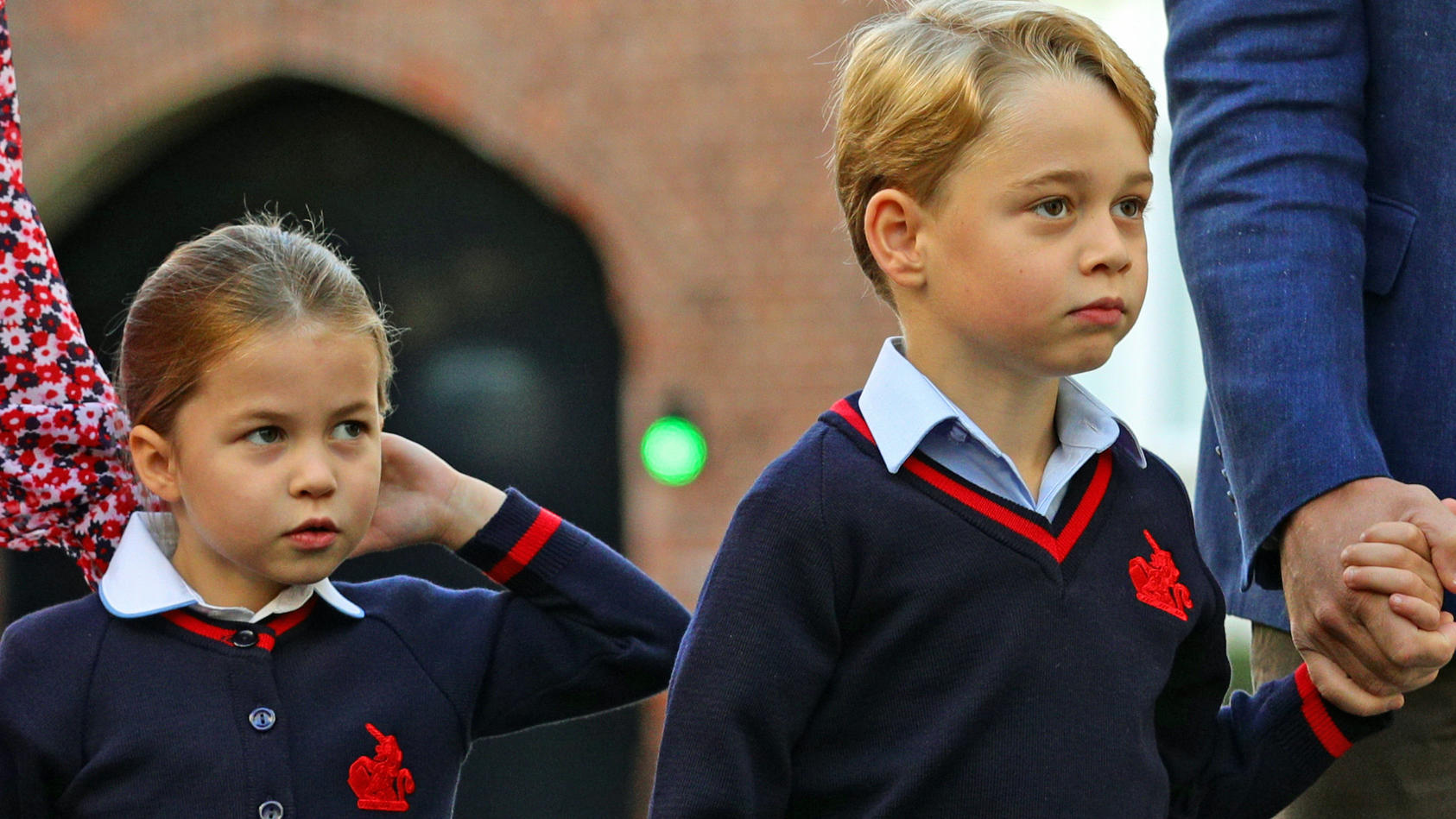 Prinzessin Charlotte und Prinz George lernen bei ihrer Mama Herzogin Kate, wie man mit Geld umgeht.