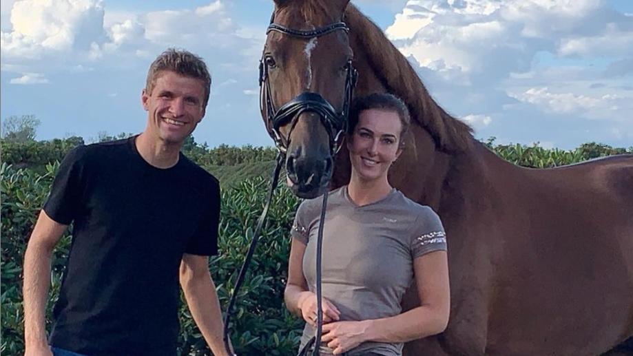 Instagram @esmuellert