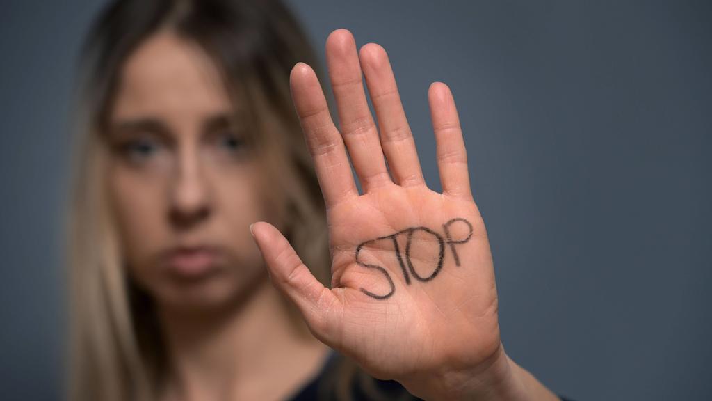 Vom Ex-Mann gestalkt und terrorisiert.