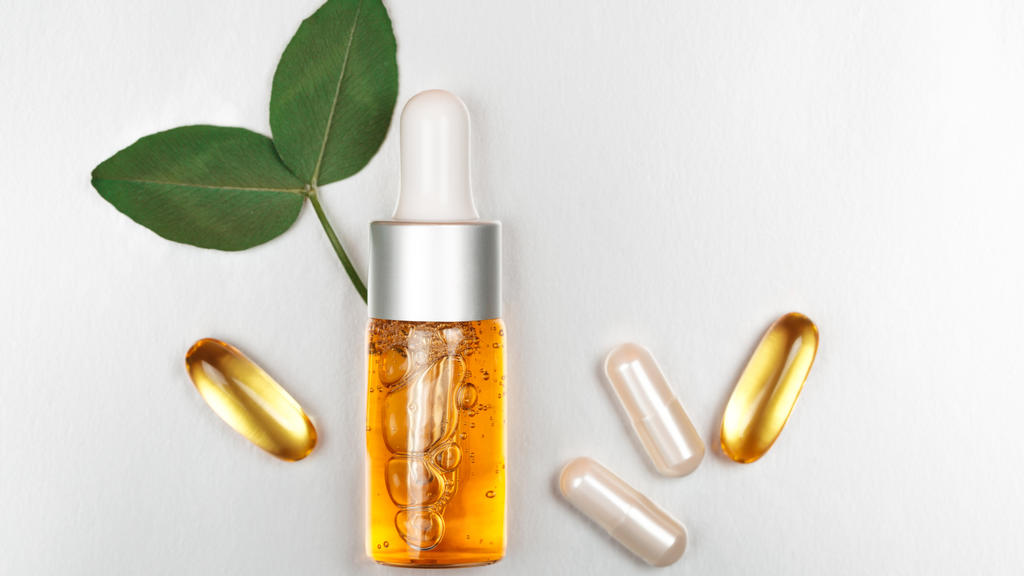 Feuchtigkeitsseren: Anti-Aging-Wunder oder nur ein Frischekick?