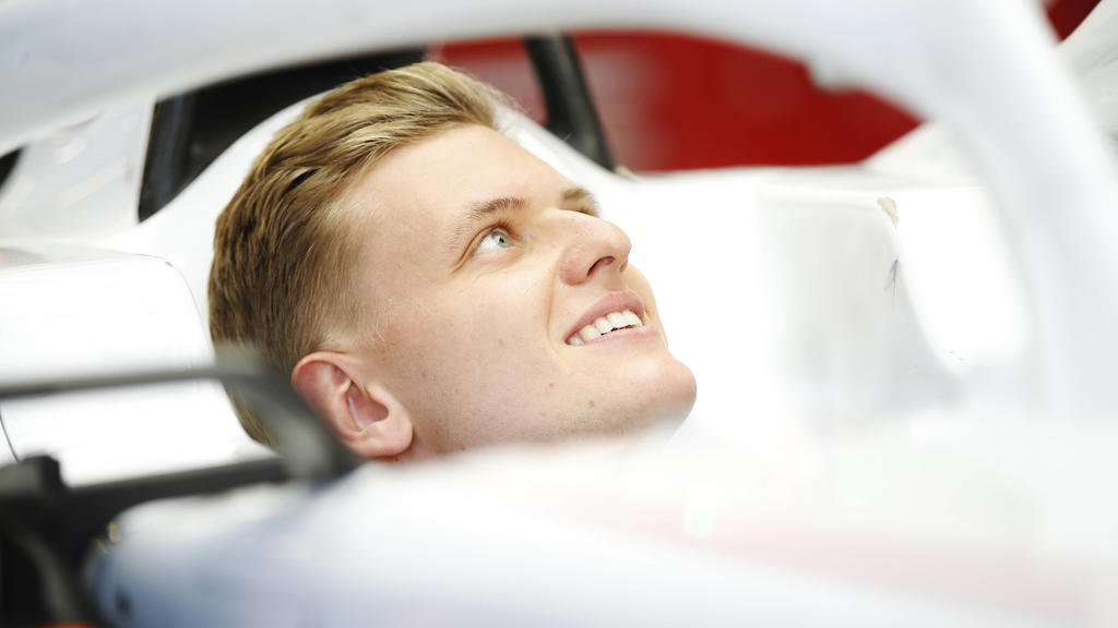 Formula 1 2021: Spanish GP CIRCUIT DE BARCELONA-CATALUNYA, SPAIN - MAY 06: Mick Schumacher, Haas F1 during the Spanish GP at Circuit de Barcelona-Catalunya on Thursday May 06, 2021 in Barcelona, Spain. Photo by Zak Mauger / LAT Images Images PUBLICA