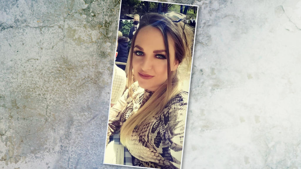 Frau fallen Augenbrauen nach Tönung ab