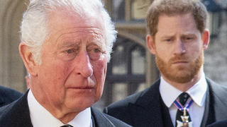 Prinz Charles und Prinz Harry bei der Beerdigung von Prinz Philip 2021