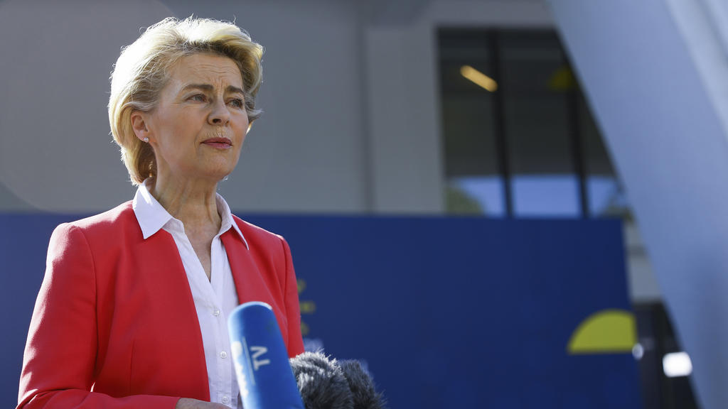 EU-Kommissionspräsidentin Ursula von der Leyen will künftig stärker auf den Bahnverkehr setzen.
