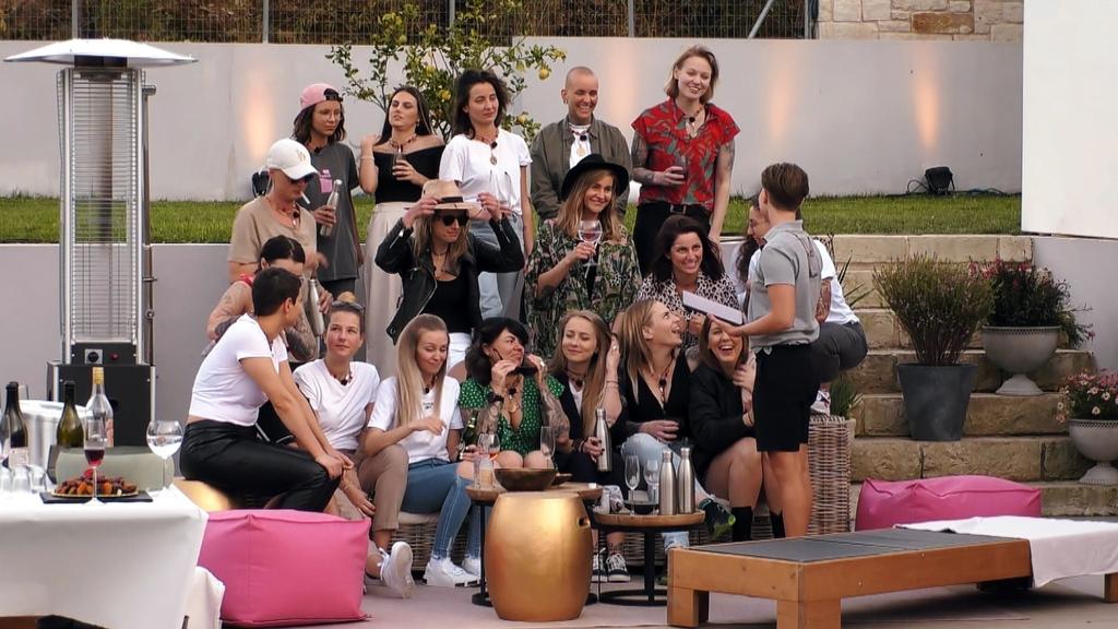Die "Princess Charming"-Singles nach dem Einzug in die Villa