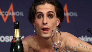 ROTTERDAM, NETHERLANDS - MAY 23, 2021: Vocalist Damiano David of the Maneskin rock band representing Italy, the winner of the 2021 Eurovision Song Contest Final, during a news conference at the Rotterdam Ahoy Arena. Vyacheslav Prokofyev/TASS PUBLICATIONxINxGERxAUTxONLY TS101054 