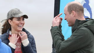  . 26/05/2021. St.Andrews, United Kingdom. Prince William and Kate Middleton, The Duke and Duchess of Cambridge, take part in land yachting, on the beach in St.Andrews, Scotland, United Kingdom. PUBLICATIONxINxGERxSUIxAUTxHUNxONLY xStephenxLockx/xi-Imagesx IIM-22206-0040