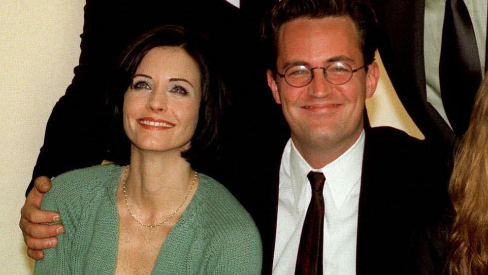 Friends Reunion Courteney Cox Matthew Perry Sind Laut Ahnenforscher Verwandt