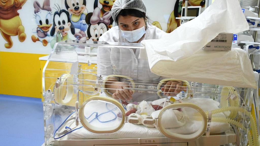 Die neun Babys, der malischen Frau Halima Cisse, atmen jetzt ohne Hilfe und haben ihr Gewicht "signifikant" erhöht