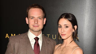 BEVERLY HILLS, CALIFORNIA - JANUARY 05: Patrick J. Adams and Troian Bellisario attend the Amazon Studios Golden Globes After Party at The Beverly Hilton Hotel on January 05, 2020 in Beverly Hills, California. Photo: imageSPACE/MediaPunch PUBLICATIONxINxGERxSUIxAUTxONLY Copyright: ximageSPACEx