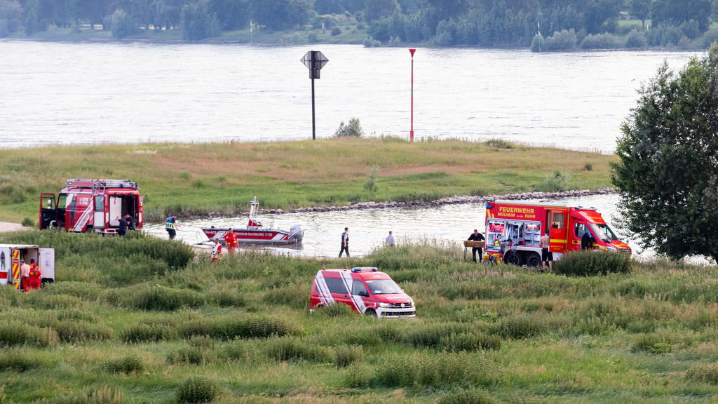 Badeunfall am Rhein in Duisburg