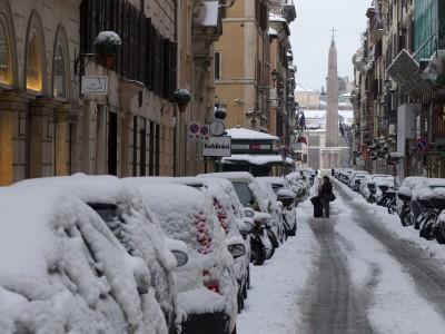 In Rom liegen mehr als 10 Zentimeter Schnee