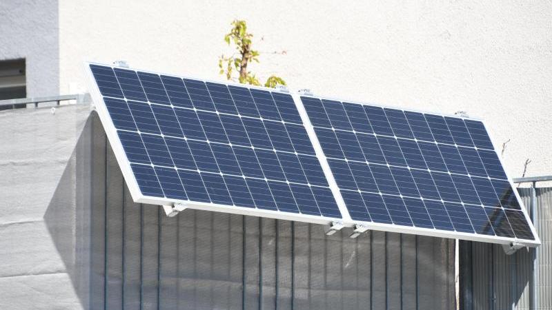 MiniSolaranlagen für Balkon oder Garten So können auch Mieter die