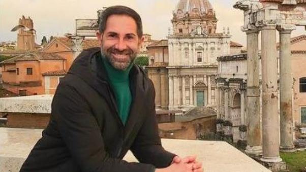 Durch Zufall fand TV-Reporter Giuseppe Di Tommaso den vermissten Nicola T. (1) im Wald.