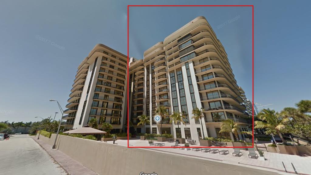 Der rot umrandete Teil des Hochhaus-Komplexes Champlain Towers South ist eingestürzt.