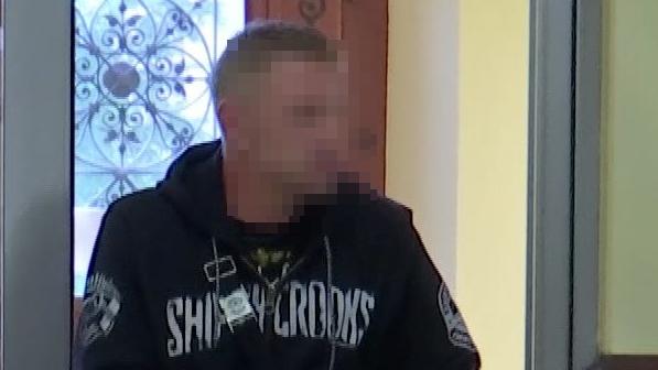 Das Gericht verurteilte den vorbestraften Mario S. (49) heute zu einer Geldstrafe von 910 Euro.