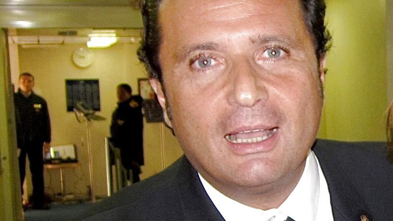 Kapitän der 'Costa Concordia': Staatsanwälte fordern 2697 Jahre Haft