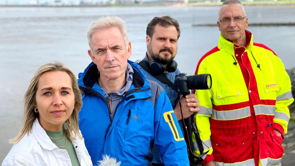 „Extra Spezial: Das große Live Experiment - Gefangen im Meer“