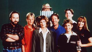 385689 01 : 1998 The cast of "Home Improvement." Back: Earl Hindman and Taran Smith. Front from L-R: Richard Karn, Zachary Ty Bryan, Patricia Richardson, Tim Allen, Jonathan Taylor Thomas and Debbe Dunning.