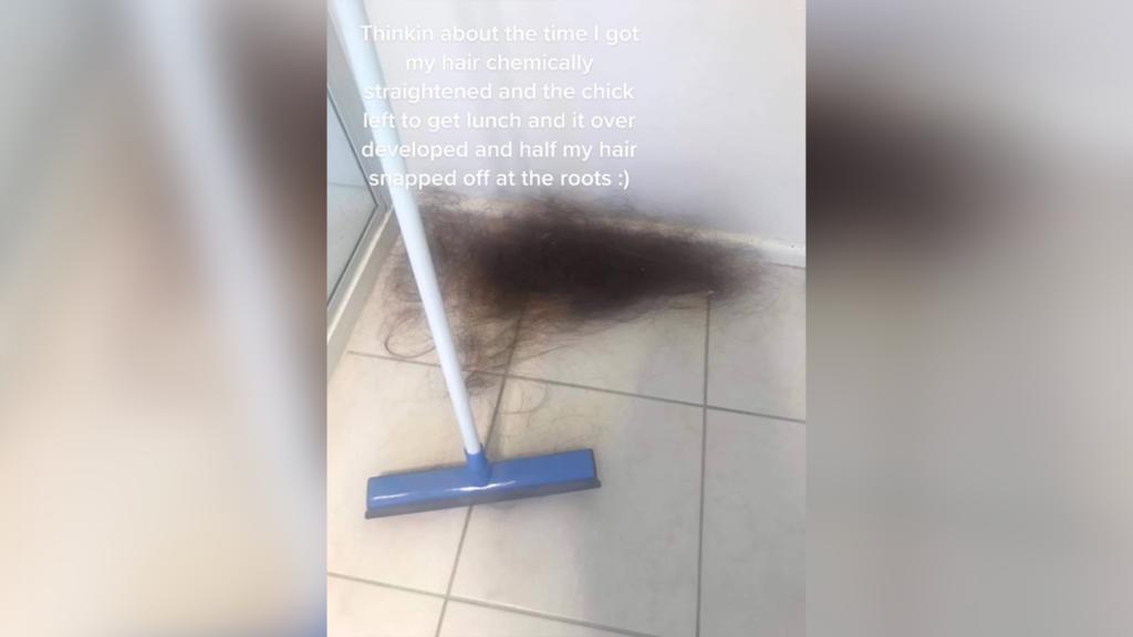 Laura Jarvie sind nach einer chemischen Haarglättungsbehandlung die Haare büschelweise ausgefallen.