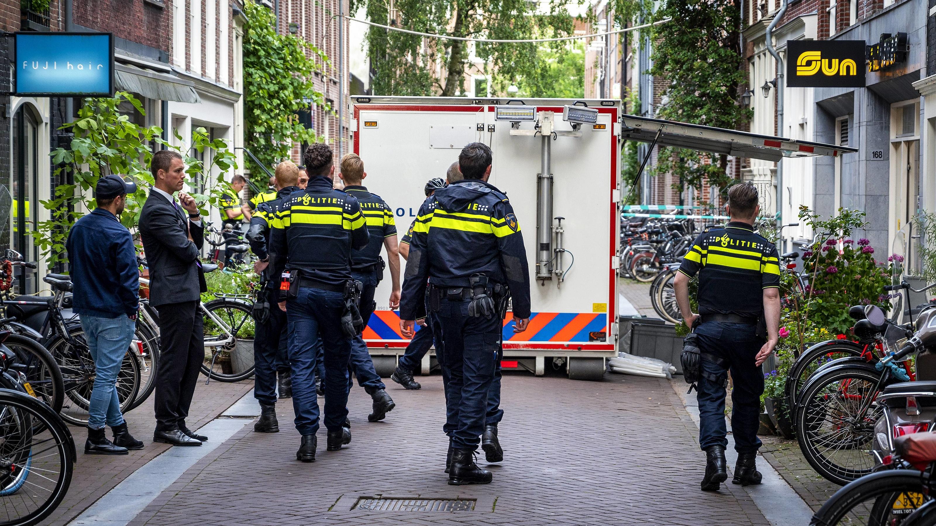 De Vries gilt als der führende Kriminalreporter der Niederlande.