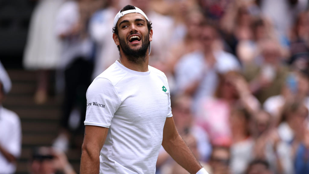 09.07.2021, Großbritannien, London: Tennis: Grand Slam, Wimbledon, ATP-Tour, Einzel, Herren, Halbfinale, Berrettini (Italien) - Hurkacz (Polen). Matteo Berrettini reagiert nach dem Spiel. Foto: Steven Paston/PA Wire/dpa +++ dpa-Bildfunk +++