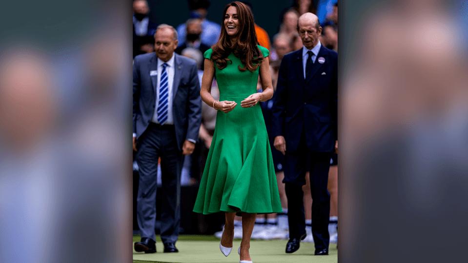 Herzogin Kate kommt auch ihrer Quarantäne und sieht sich Tennis in Wimbledon an.